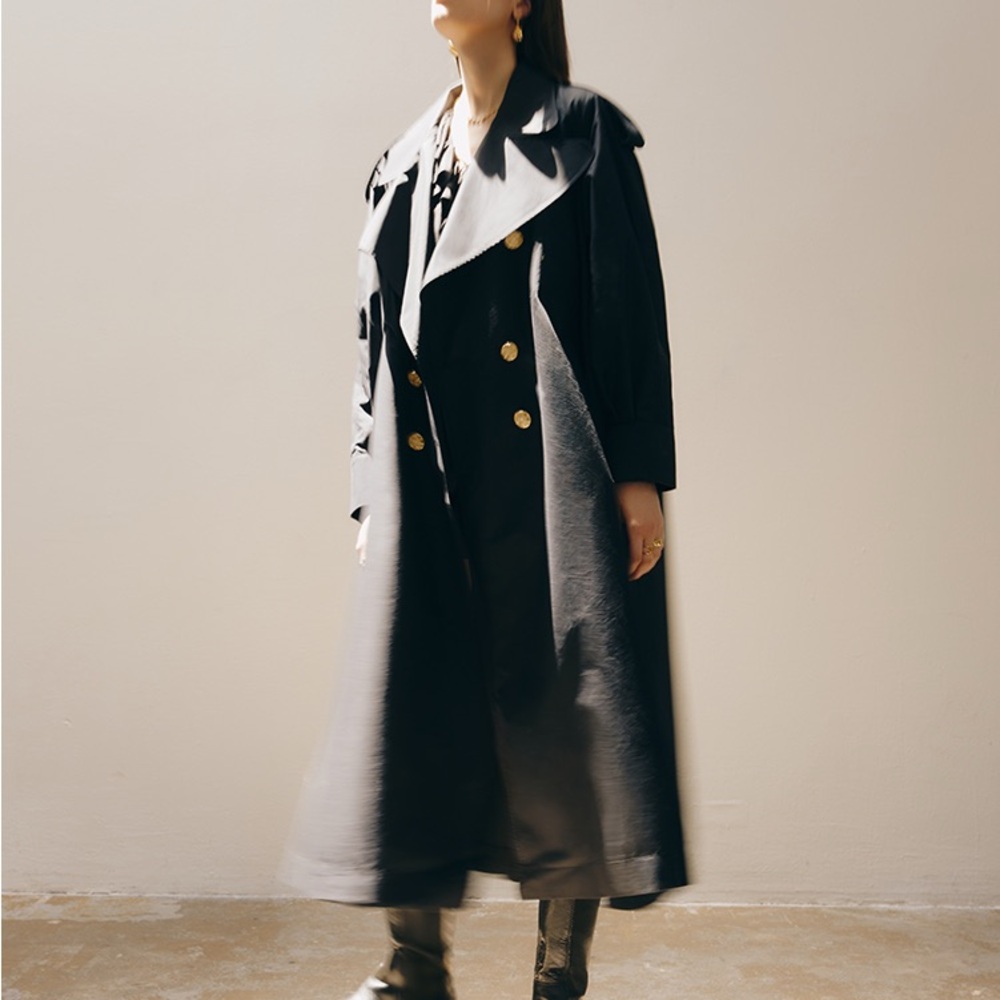 Elegant Black Double-Breasted Women's Windbreaker Coat